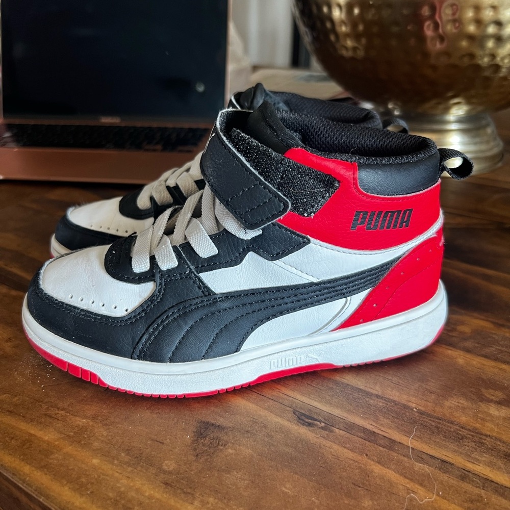 Puma Black and Red Sneakers with High-Top Design and Supportive Ankle Collar
